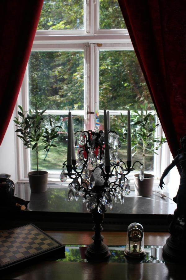 Herrgards Hotell Gyllene Haesten Vastervik Bagian luar foto