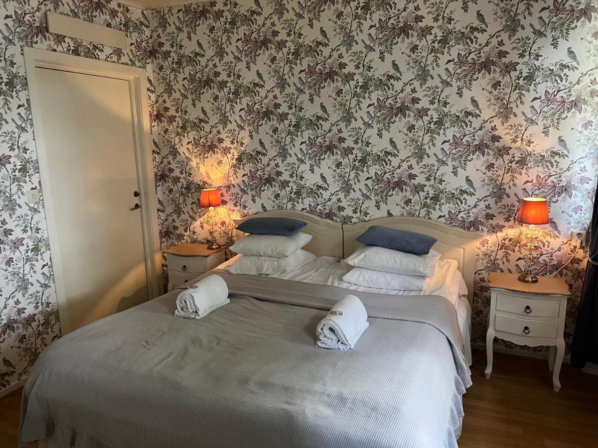 Herrgards Hotell Gyllene Haesten Vastervik Bagian luar foto